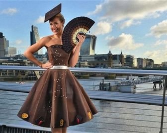 Платье из шоколада