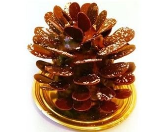 Осенний десерт – сладкая шишка