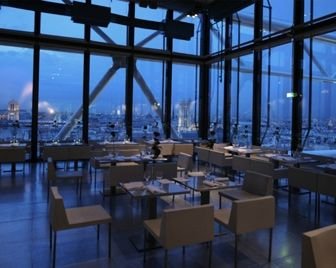 Ресторан оценивает гостей по красоте