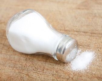 Снижение потребления соли избавит от храпа