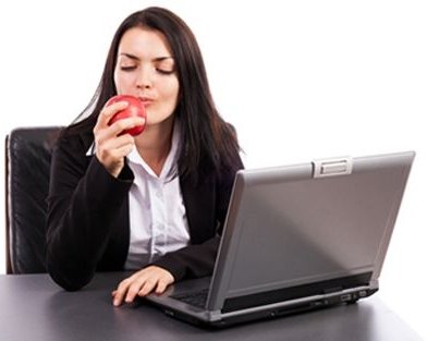 Британские ученые изучили особенности перекусов офисных работников